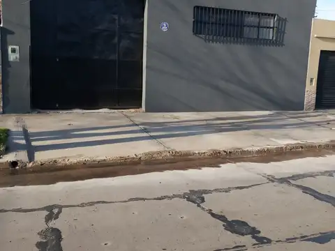 VENTA - Galpón / Depósito - Monte Grande