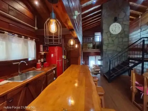 Casa de Categoría Sta Mónica 3 Dormitorios  3100m2