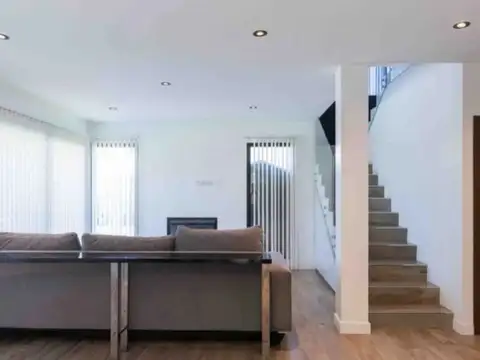 Casa 4 ambientes con 3 baños