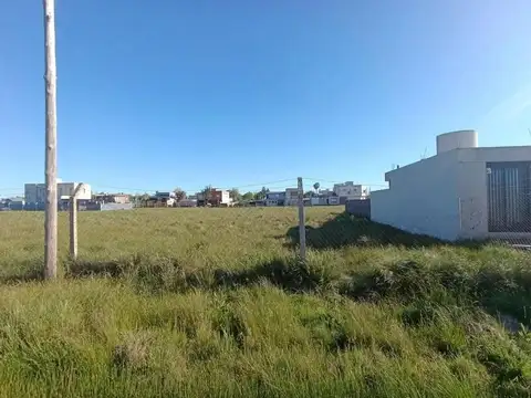 TERRENO EN VENTA 5 E/ 471 bis y 472