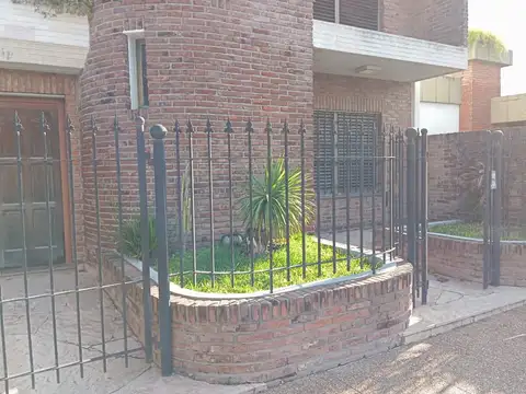 Casa en Venta en Jose Leon Suarez, USD 130.000