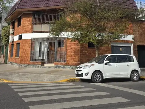 Venta de Casa - PH 4 Ambientes en Caballito, Capital Federal