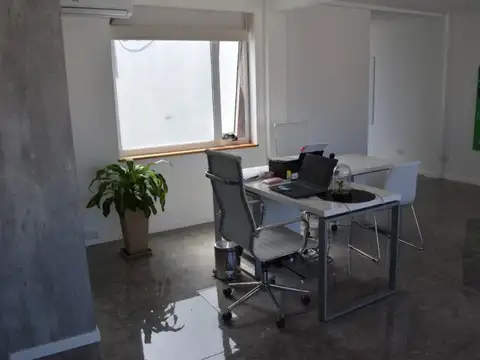 Oficina en Alquiler 66 años