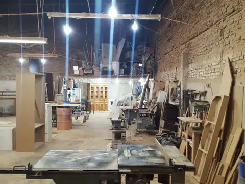 Galpon en Venta 28  mts Fondo