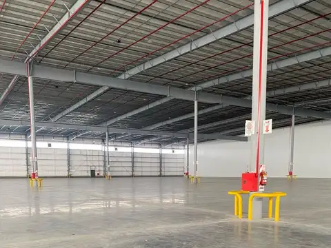 Nave Industrial de 33.200 m2 en predio cerrado, Pacheco.