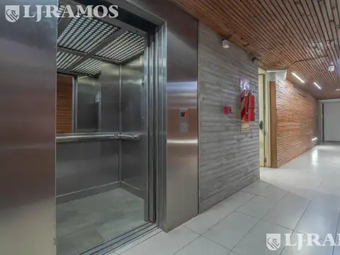 Oficina en Venta en Pilar, USD 110.000