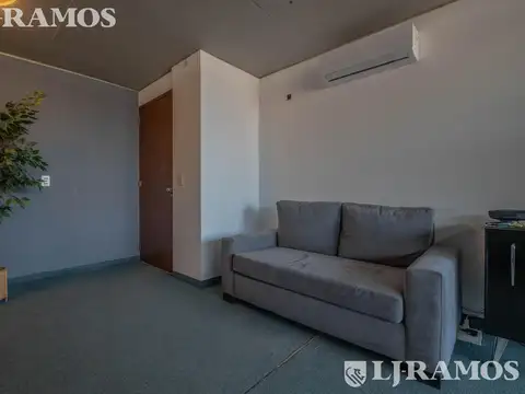 Oficina en Venta en Pilar, USD 110.000