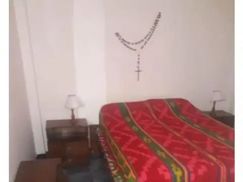 Casa 2 ambientes con 1 baño