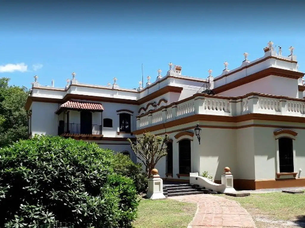 Áreas comunes piscina, gimnasio, club-house, juegos en Club El Carmen