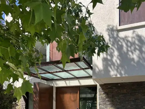 Los Lagos 100, Piso 0