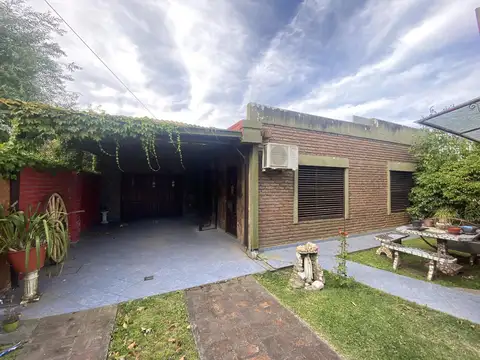 CASA EN VILLA ELISA 2 DORMITORIOS MAS LOCAL