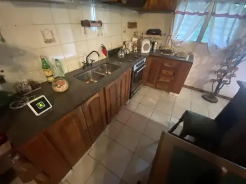 Casa en Venta con 3 cocheras