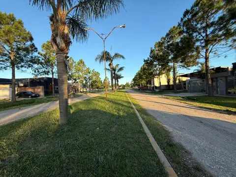 Terreno en barrio Las Moras - Monte Vera