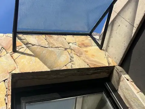 Casa 5 ambientes con 4 baños