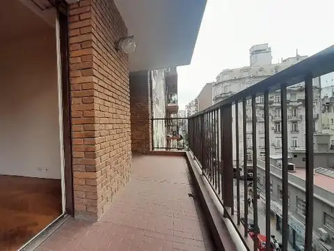 Departamento en Alquiler con 1 cocheras