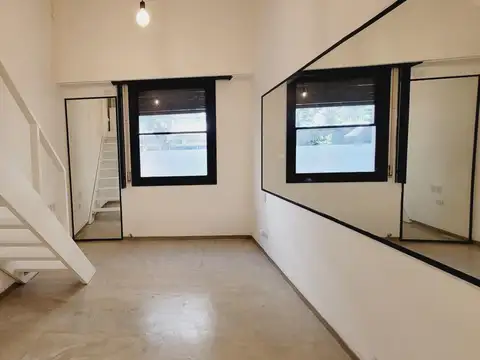 Arenales y Uriburu - Ambiente + Entrepiso - Barrio Norte