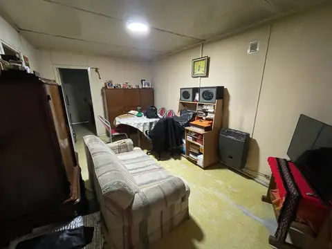 Casa 3 ambientes con 1 baño