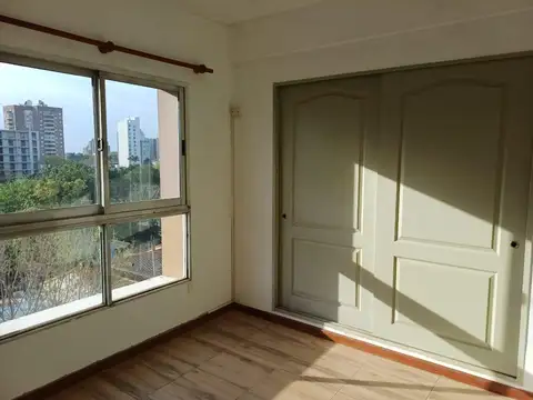 Alquiler: Departamento de 3 ambientes con cochera en San Miguel