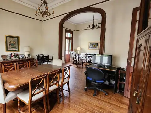 Venta Casa en Martinez centro Mitre 199 5 dormitorios 