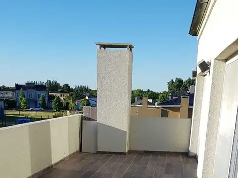 Casa en Alquiler al Norte