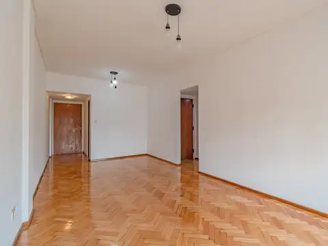 Venta 4 amb en Monte Castro APTO CREDITO