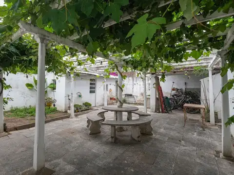 PH 4 AMB GRAN PATIO/JARDIN, TERRAZA A REFACCIONAR 