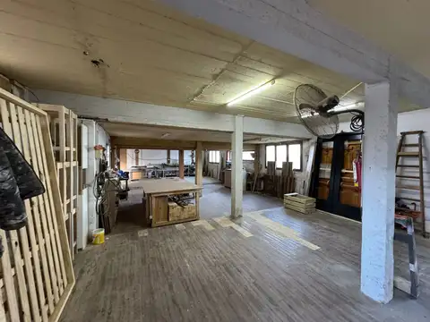 Local en Venta Via Púb.