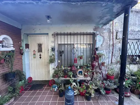 Casa en Venta en Castelar Sur, USD 70.000