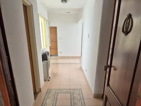 CASA DE  4 AMB EN UNA PLANTA TERRAZA  . LA MEJOR UBICACION