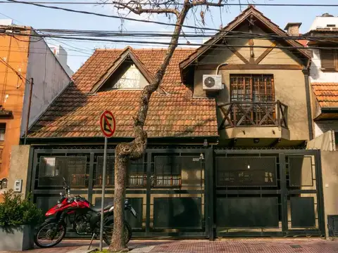 Casa 6 ambientes con 3 baños