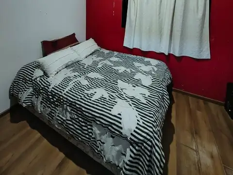 Depto Tipo Casa en Alquiler con 1 cocheras
