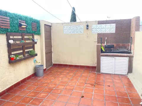 Depto Tipo Casa 3 ambientes con 1 baño