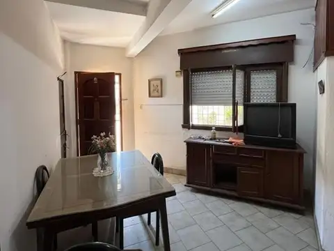Depto Tipo Casa en Venta de 2 ambientes