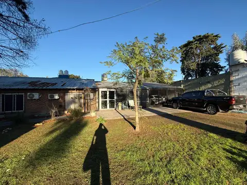 VENTA CASA 4 AMB - TRUJUI, MORENO