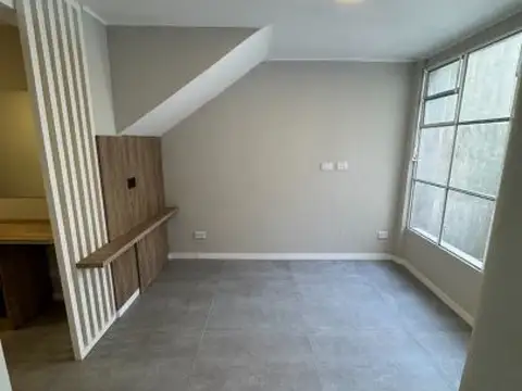 Casa 6 ambientes con 2 baños