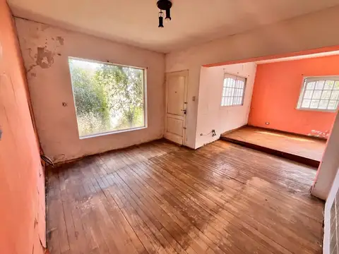 Depto Tipo Casa 3 ambientes con 2 baños