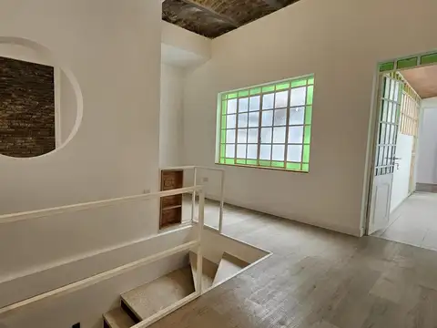 Depto Tipo Casa 5 ambientes con 2 baños