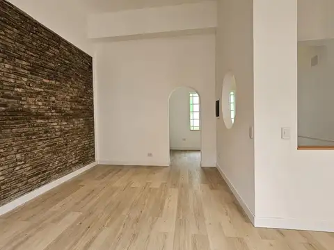 CASA EN PLANTA ALTA - 3 DORMITORIOS - 3 BAÑOS - TERRAZA EXCLUSIVA - SARMIENTO 1600