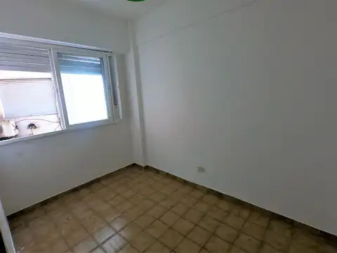 Departamento en Alquiler en Monte Castro, $ 900.000