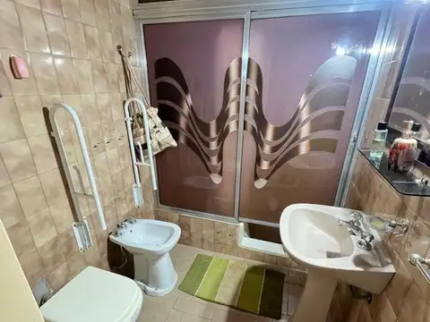 Depto Tipo Casa en Venta 50 años