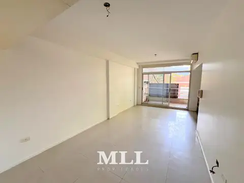 Gurruchaga 2231 y Charcas. 5 piso al frente.  40 m2. Balcón.  Muy buen estado. Amenities.