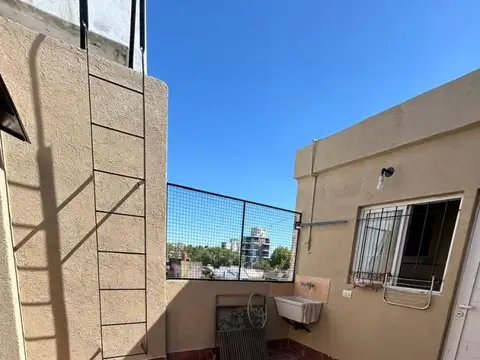 Depto Tipo Casa 3 ambientes con 1 baño