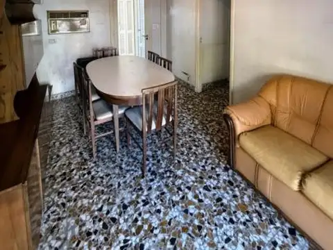 Depto Tipo Casa en Venta de 4 dormitorios