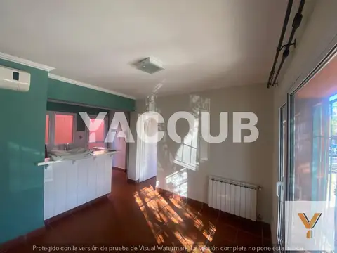 Casa en Alquiler con 1 cochera