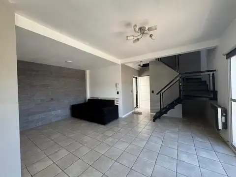 Depto Tipo Casa en Venta en Caseros, USD 89.000