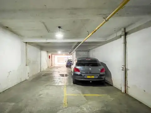 Anchorena  al 600, entre Rawson y vías