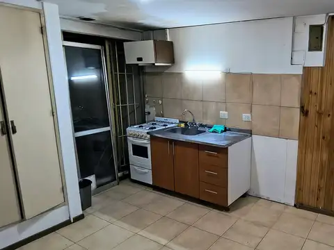 Planta Baja con patio! Bajas expensas! Muy cerquita de la estación Coghlan