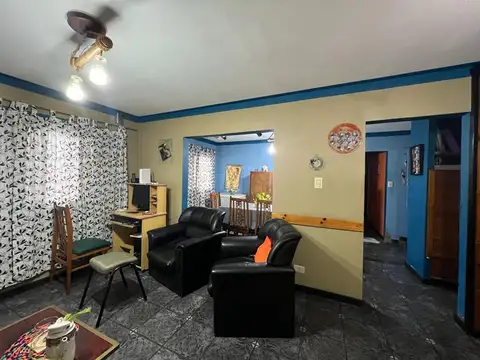 Departamento 5 ambientes con 2 baños