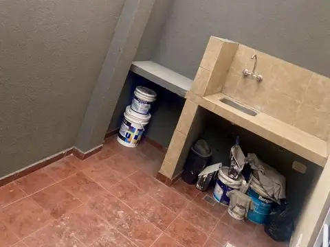 Depto Tipo Casa en Venta con 1 cocheras