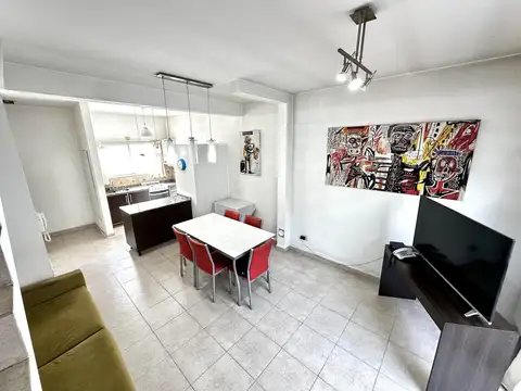 Depto Tipo Casa en Venta en Temperley, USD 107.000